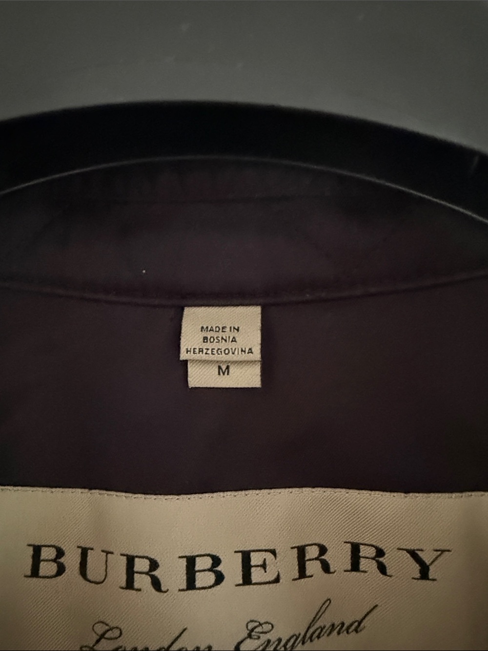 Burberry Black Quilted Jacket with Classic Nova Check Lining - Picture 4 of 11